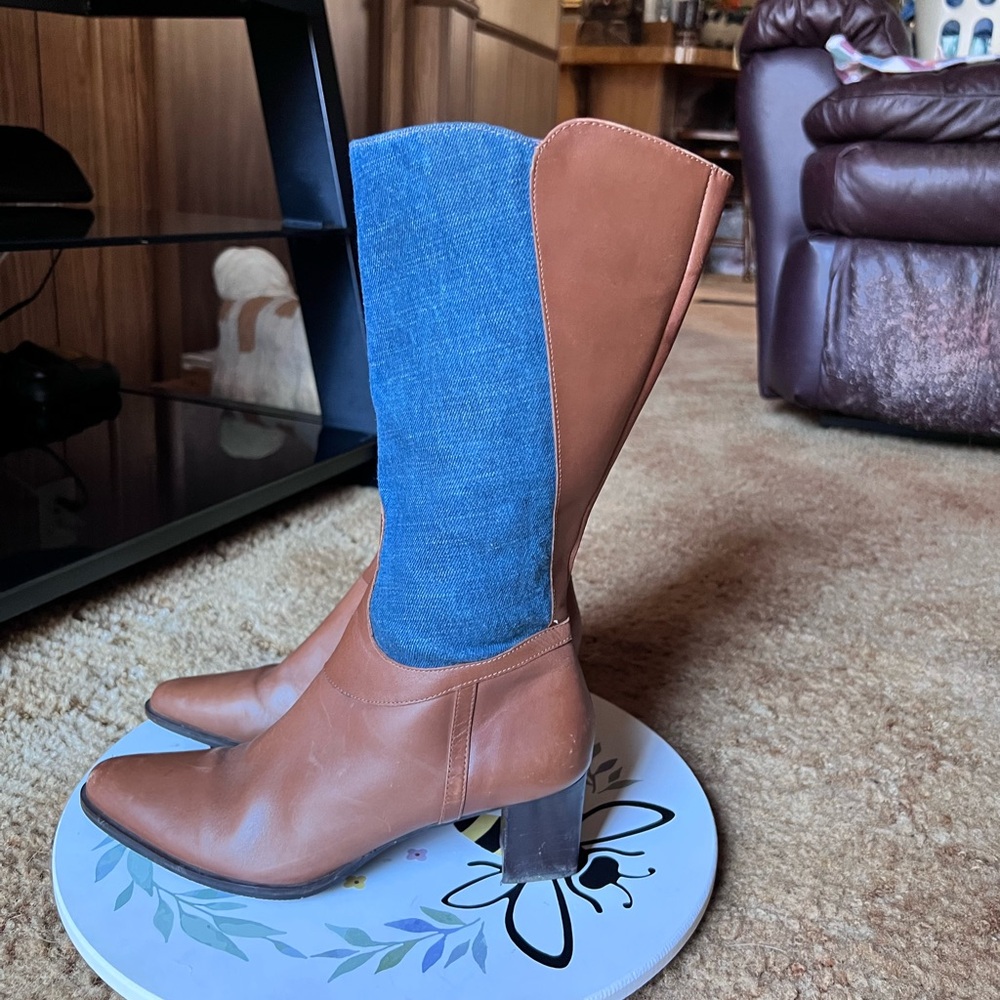 Woman’s vintage Worthington mid-calf boots in brown leather and blue denim.